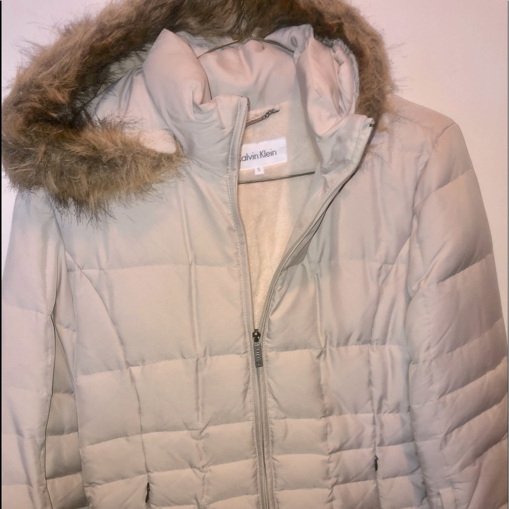 Hooded Calvin Klein quilted coat